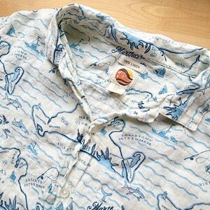 C&C California 100% Linen Martha’s Vineyard Map Short Sleeve Shirt - Size Medium